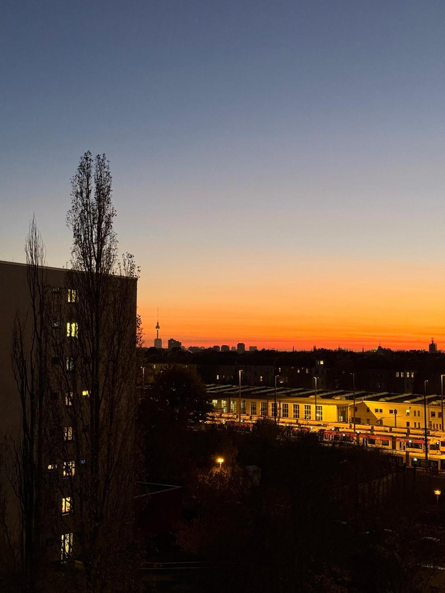 Mint Apartment Ueber Der Stadt Parken Kueche Wifi Berlin Exterior foto